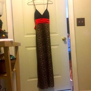 Long leopard dress w/red bow